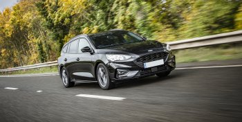 New Ford Focus Estate Review | carwow